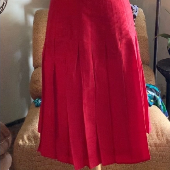 Dress - Picture 7 of 7